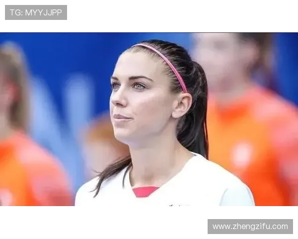 亚历克斯·摩根居然早上六点就开始画妆，跟赛场上拼命的模样差太多了吧？